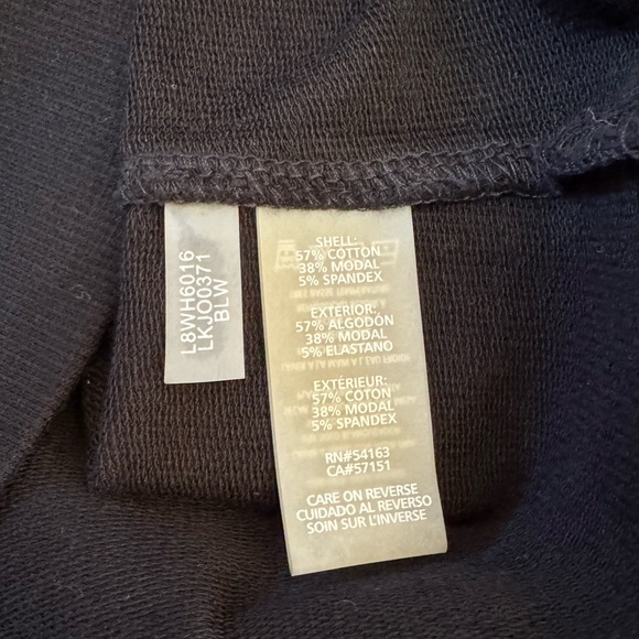 NWT! Women’s Karl Lagerfeld Paris black crew neck lightweight sweatshirt XS $69 - Picture 4 of 5